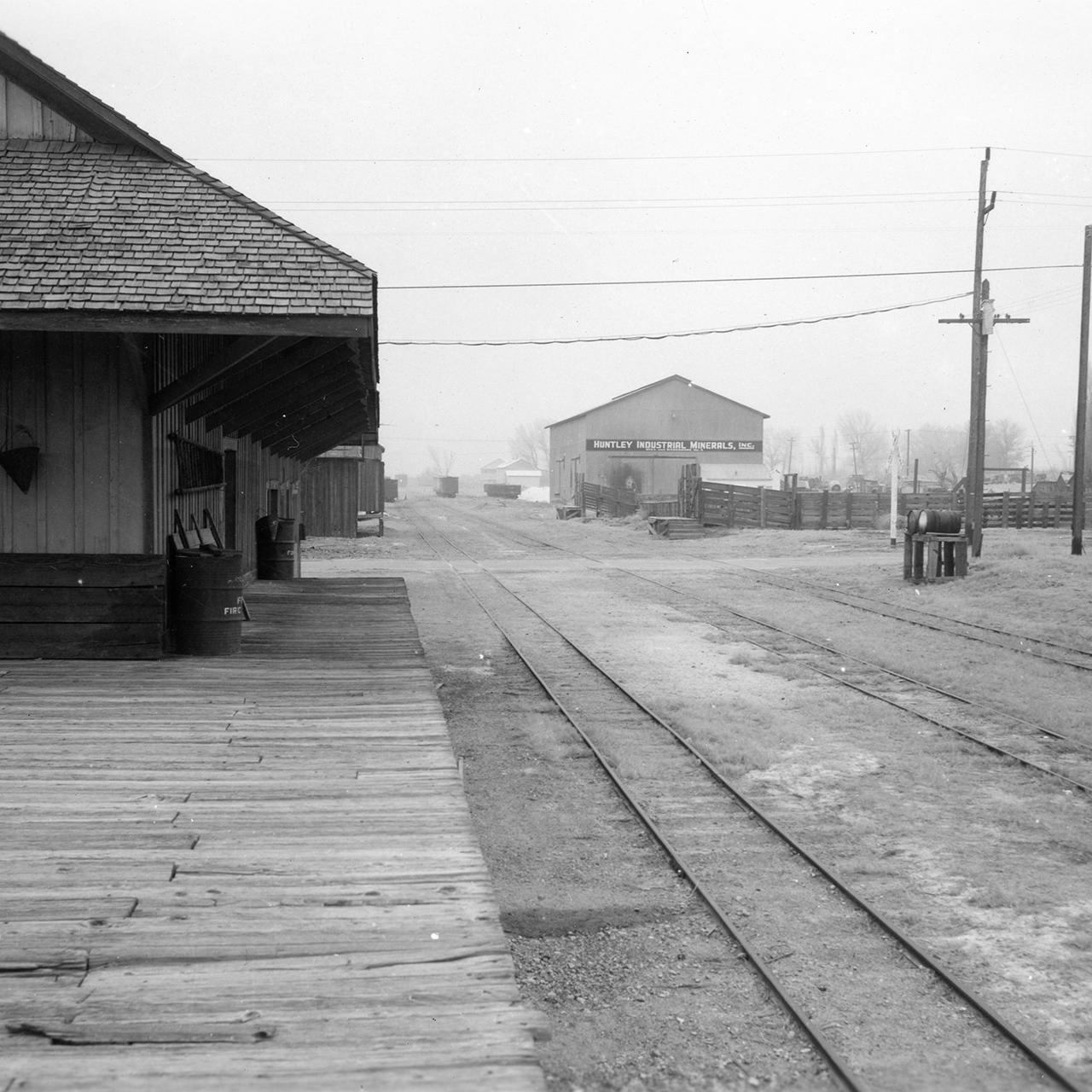 Laws-Looking-North-19XX