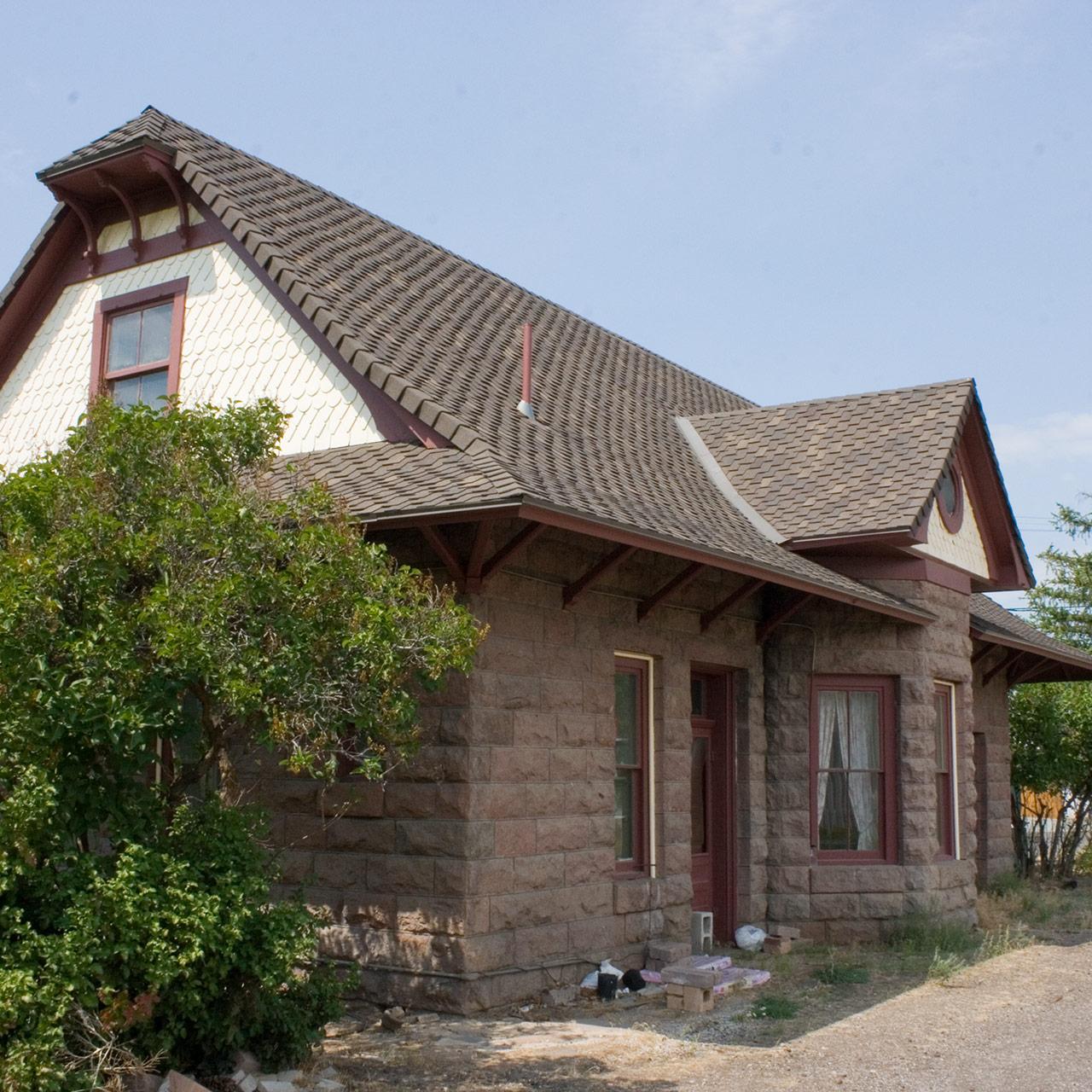 Alturas-depot-trackside-2