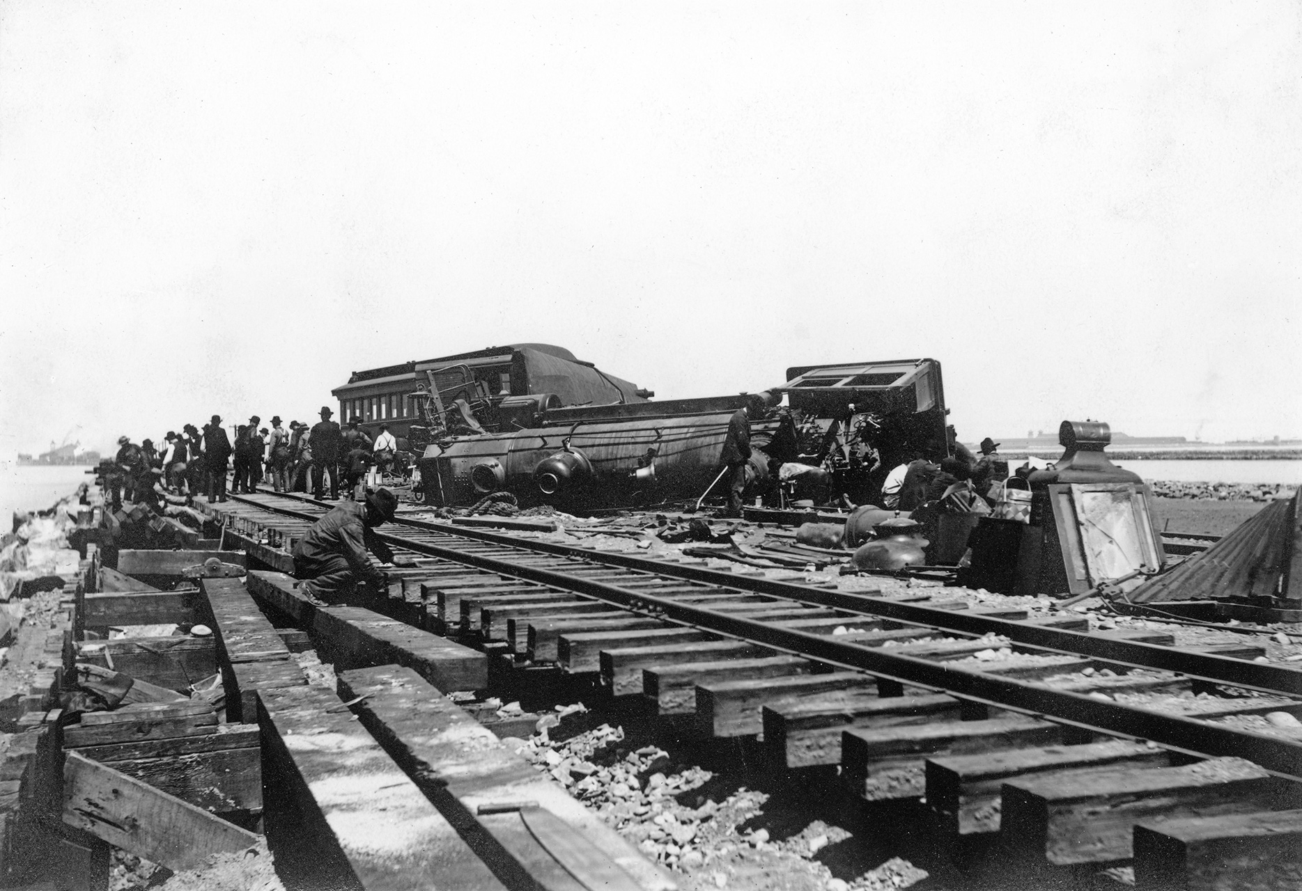 SPC Wreck on Alameda Mole, May 22, 1898