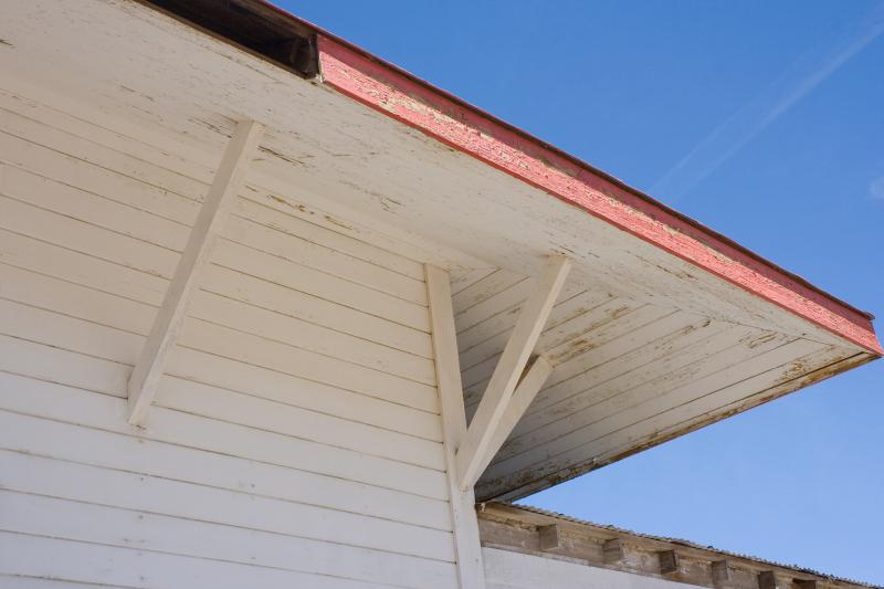 Mina-IceHouse-Eave-Detail