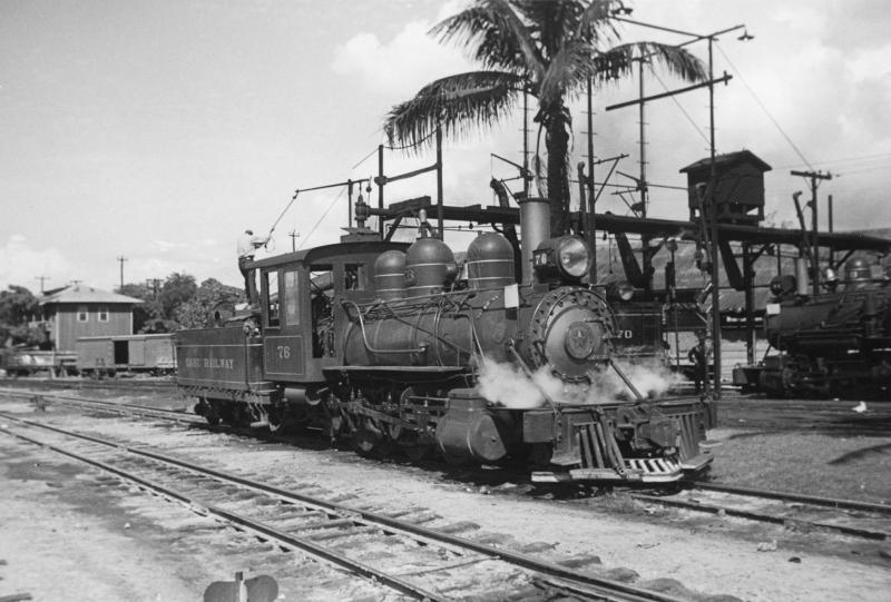 Oahu 76 Honolulu in the 1940s