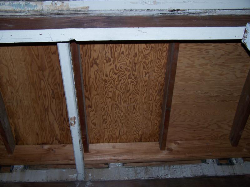 interior-ceiling-with-bracing