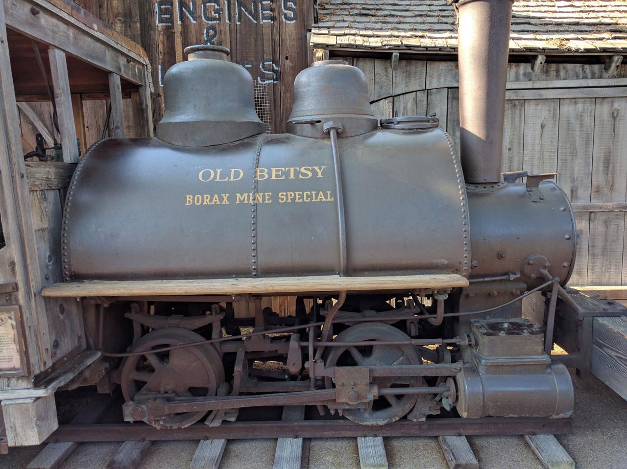 Engineer-Side-Forward