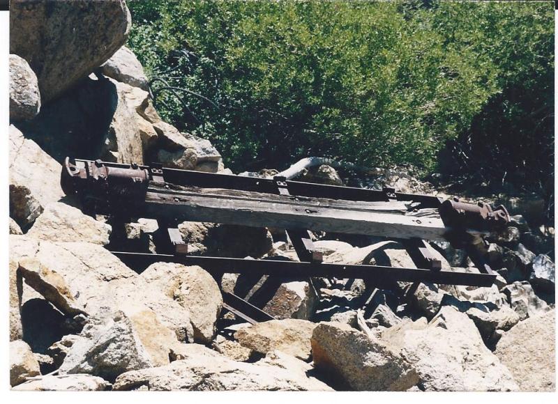 Relief Dam falt car upide down