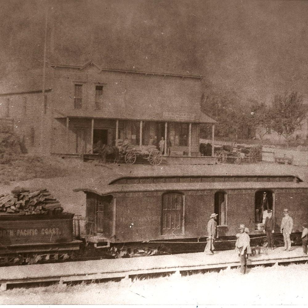 Train at Freestone
