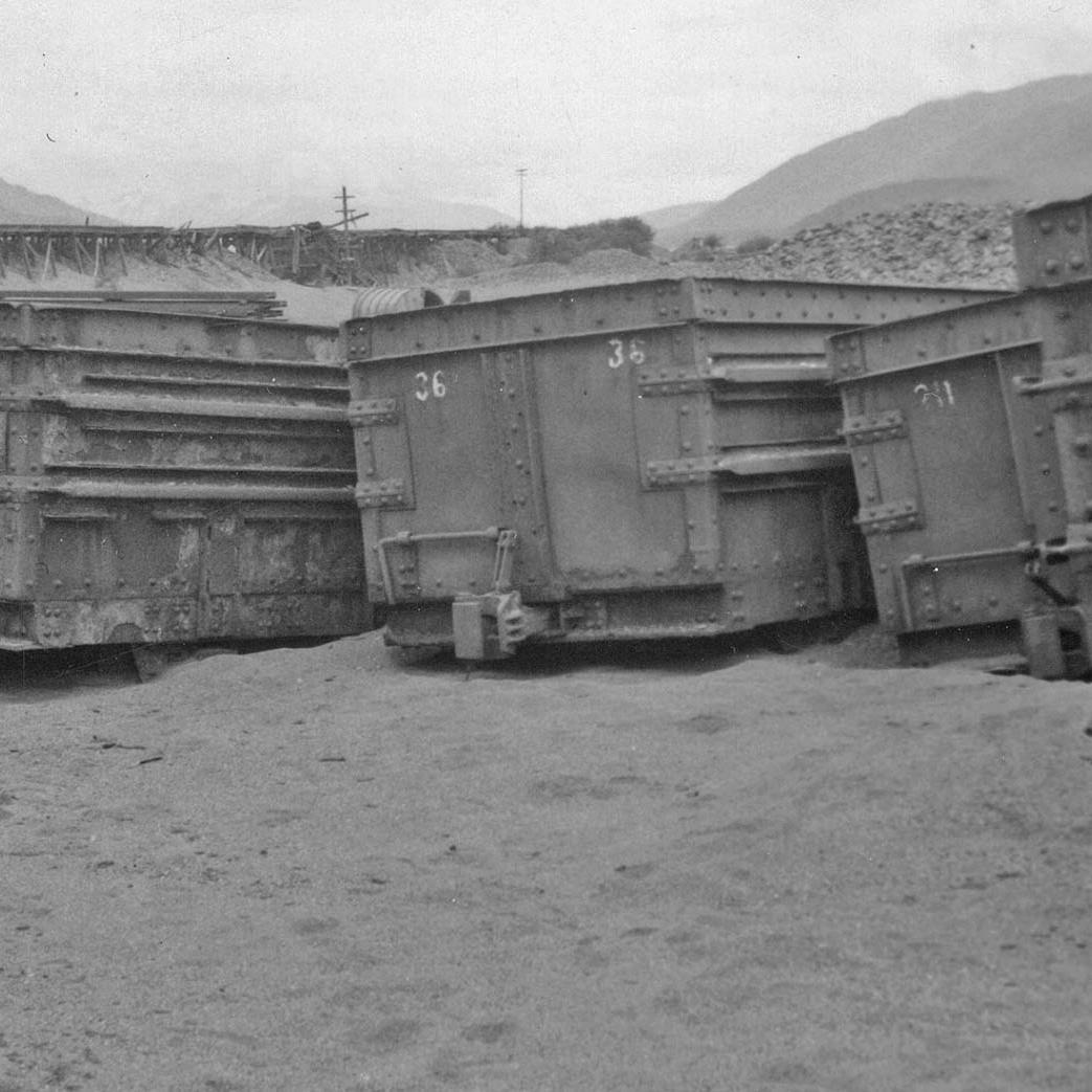 Jualpa-tram-car-36-and-others-at-beach