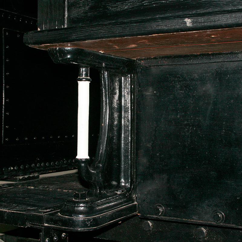 cab-support-and-floor-detail