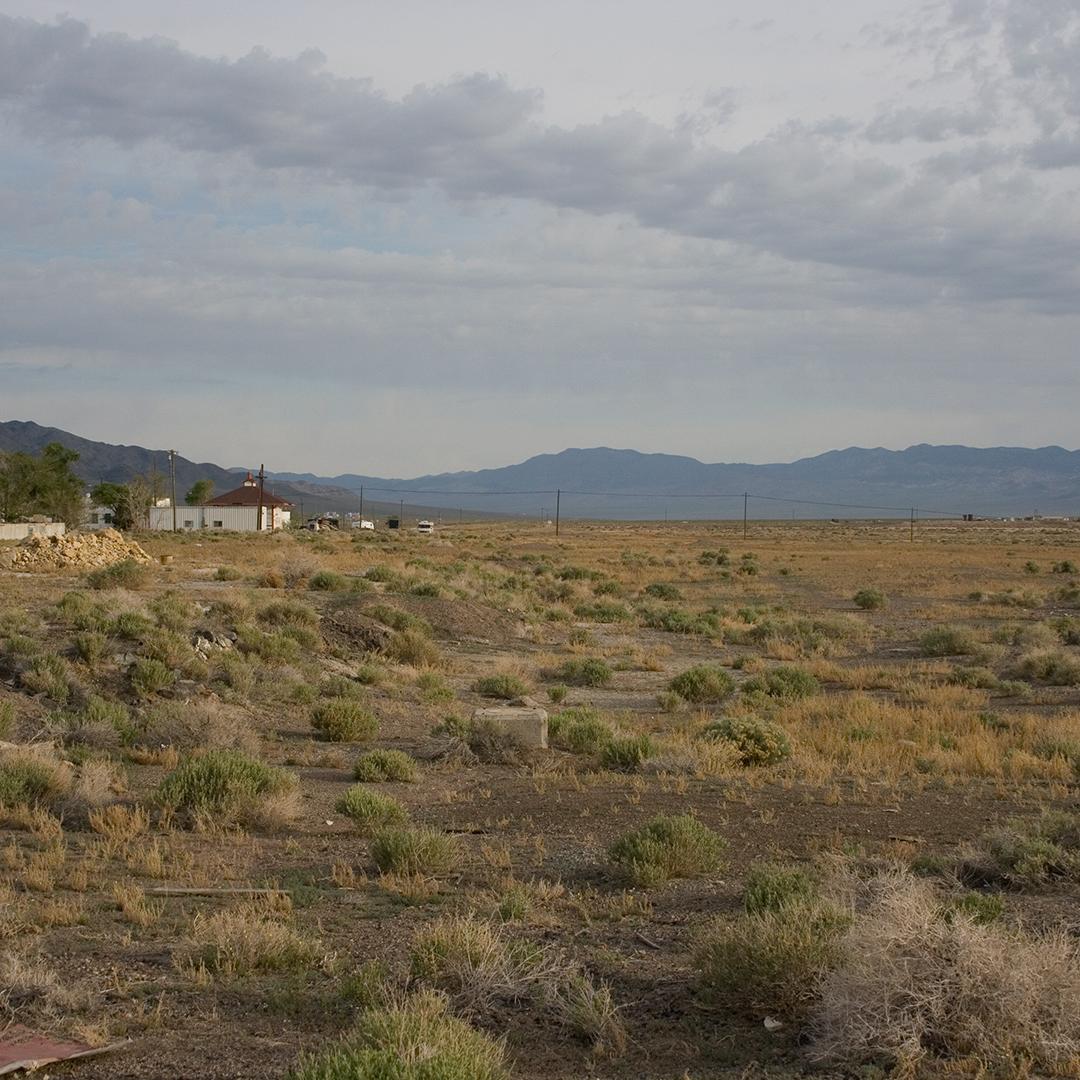 Mina-yard-north-w-icehouse-May2013