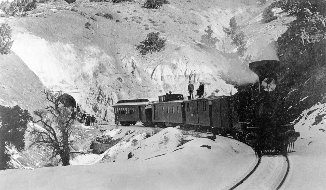 CC-train-mt-montgomery-tunnel-1882